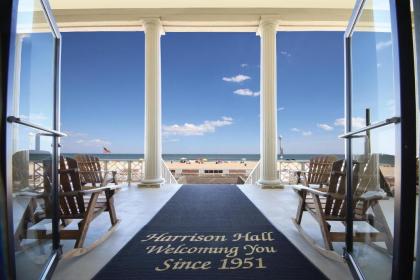 Harrison Hall Hotel - image 1